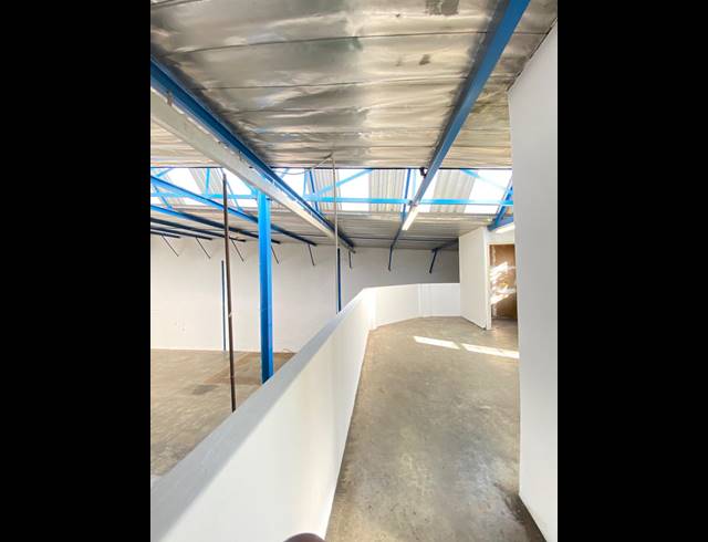 341M² WAREHOUSE TO LET IN STRIJDOMPARK